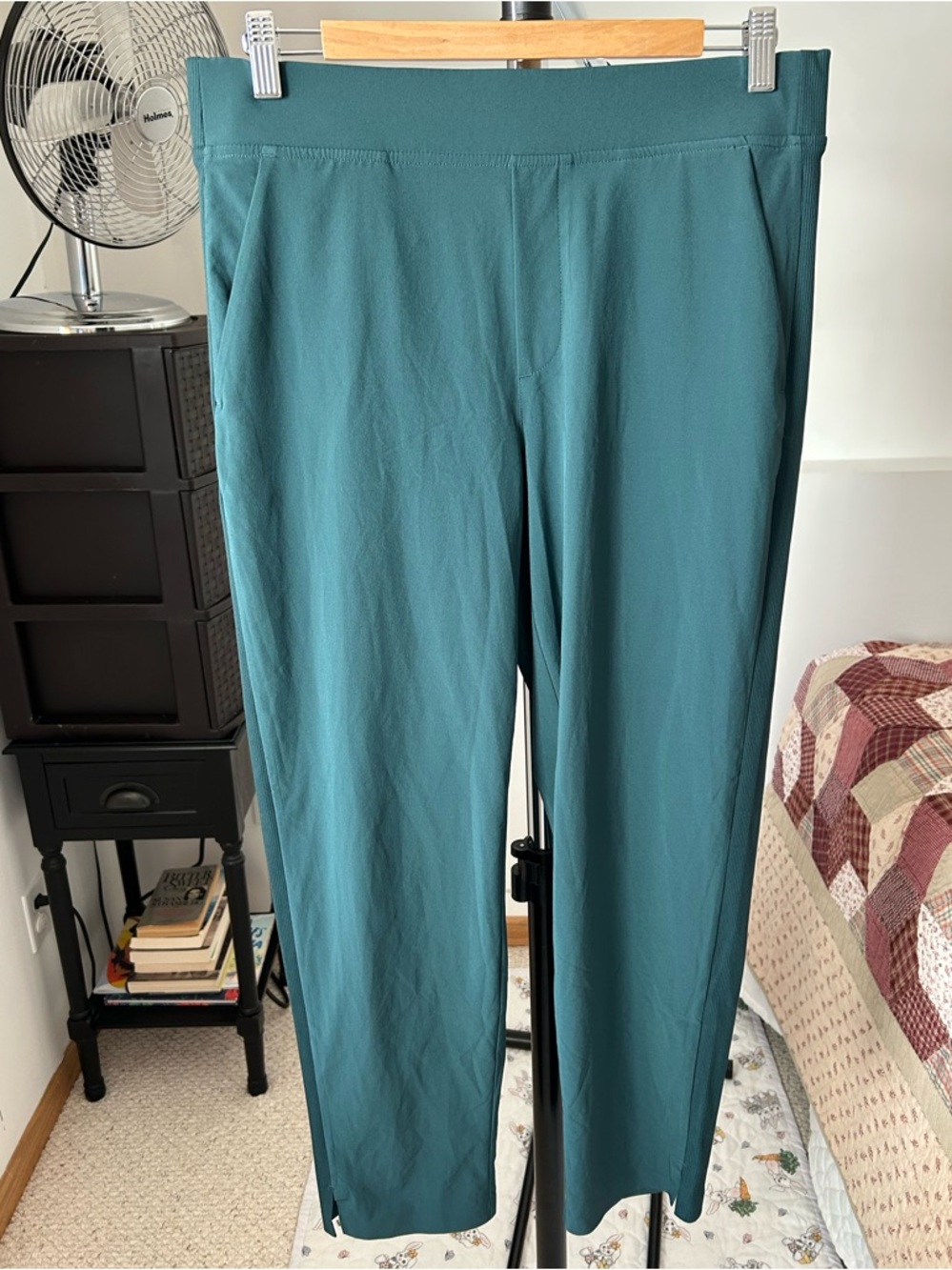 Athleta Brooklyn Ankle Pant 10